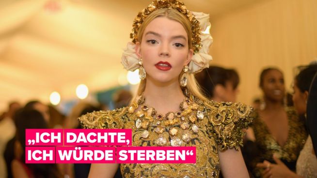 Anya Taylor-Joy verrät, wie Jimmy Fallon sie bei der Met Gala vor Hailee Steinfeld gerettet hat